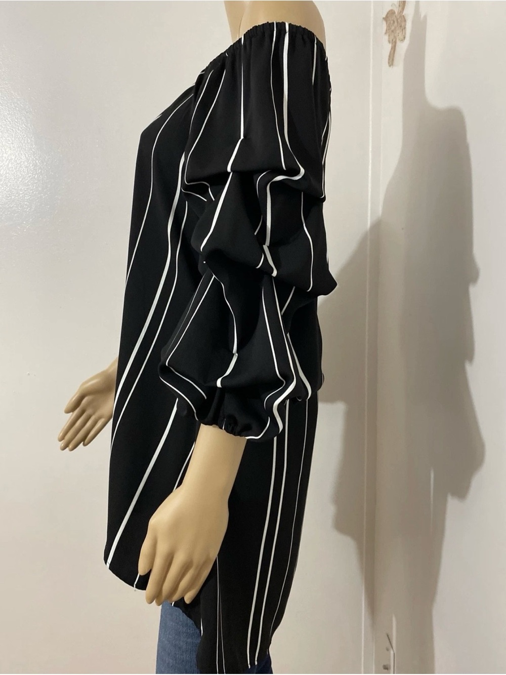 Coco Bianco Black & White Vertical-Stripe Off-Shoulder Top - Picture 5 of 7